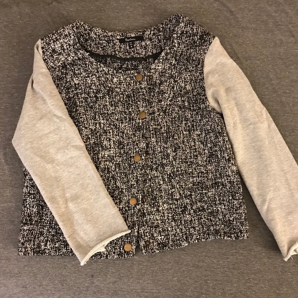 Cropped Button-Up Blazer